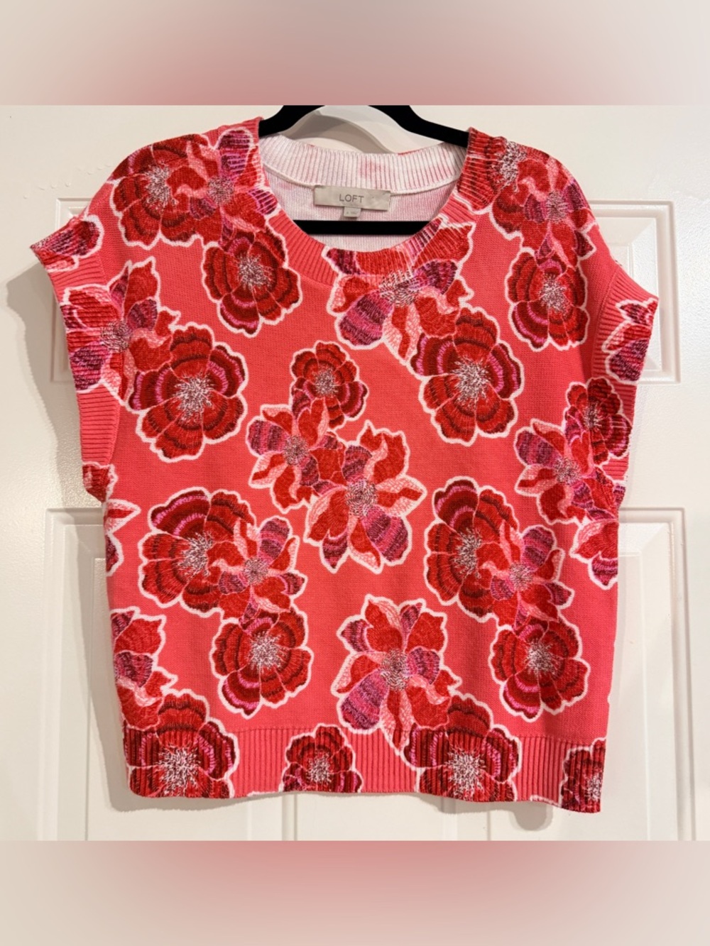 LOFT floral sweater top red/ pink size small